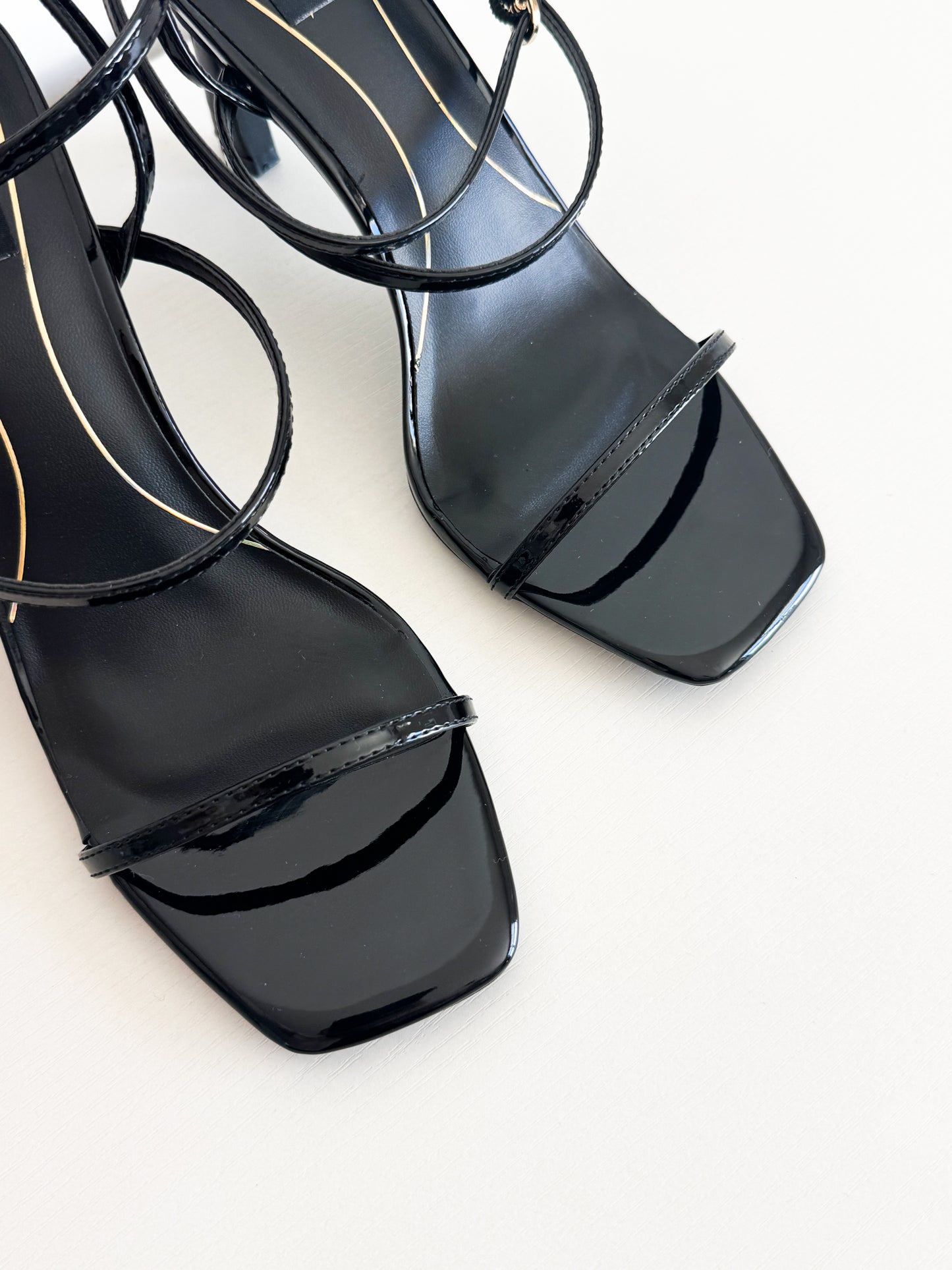 Bailey black (coming soon)