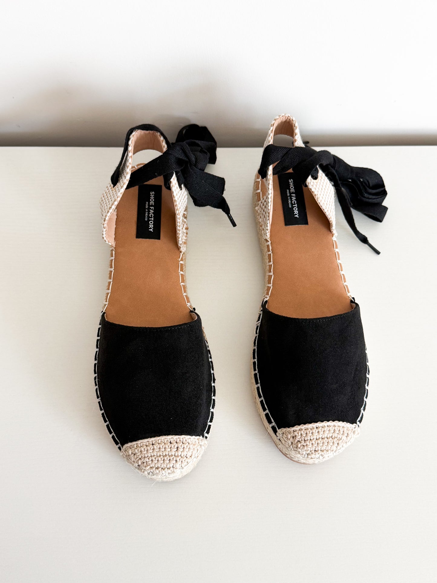 Santorini black