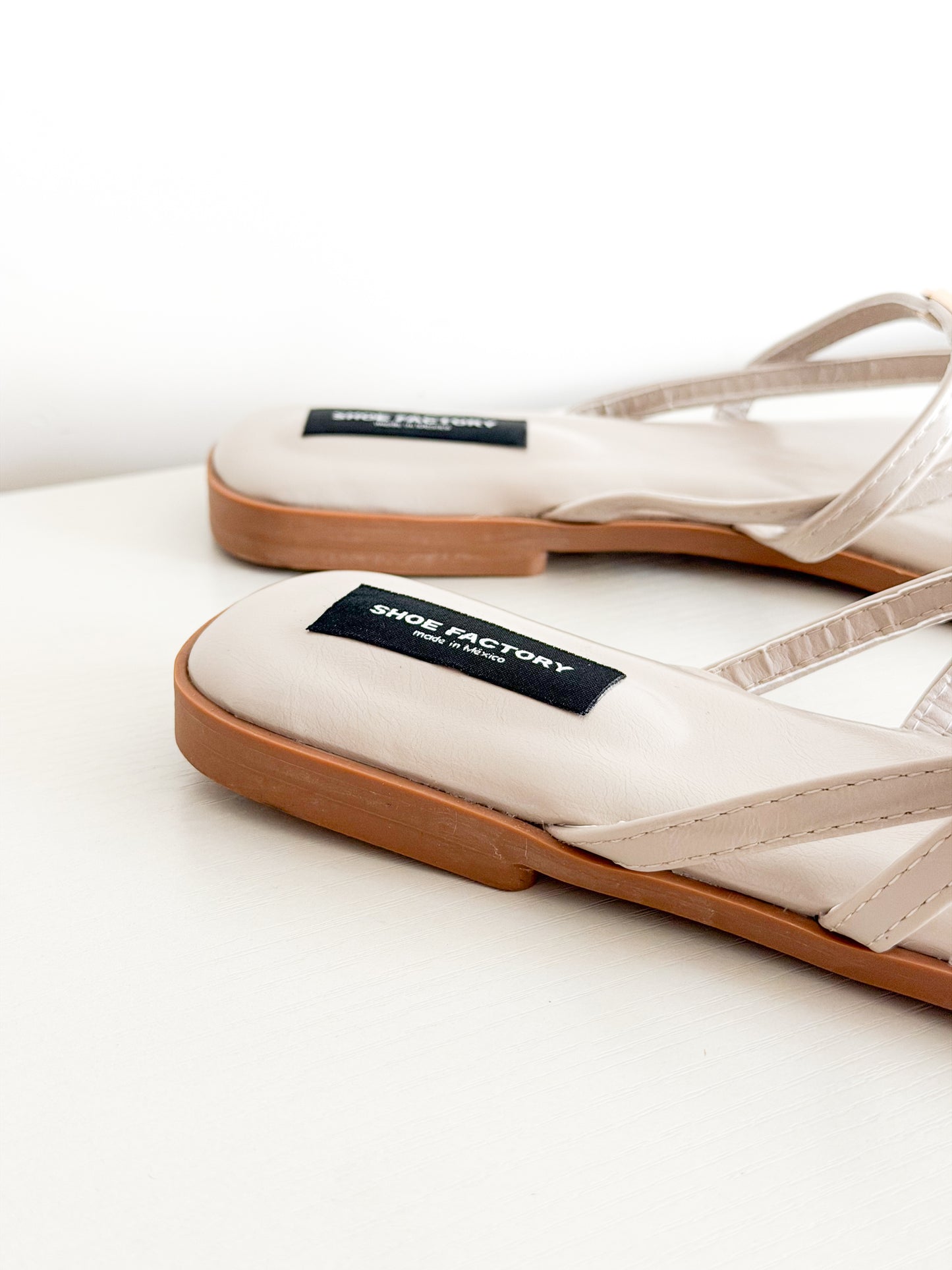 Outlook Taupe