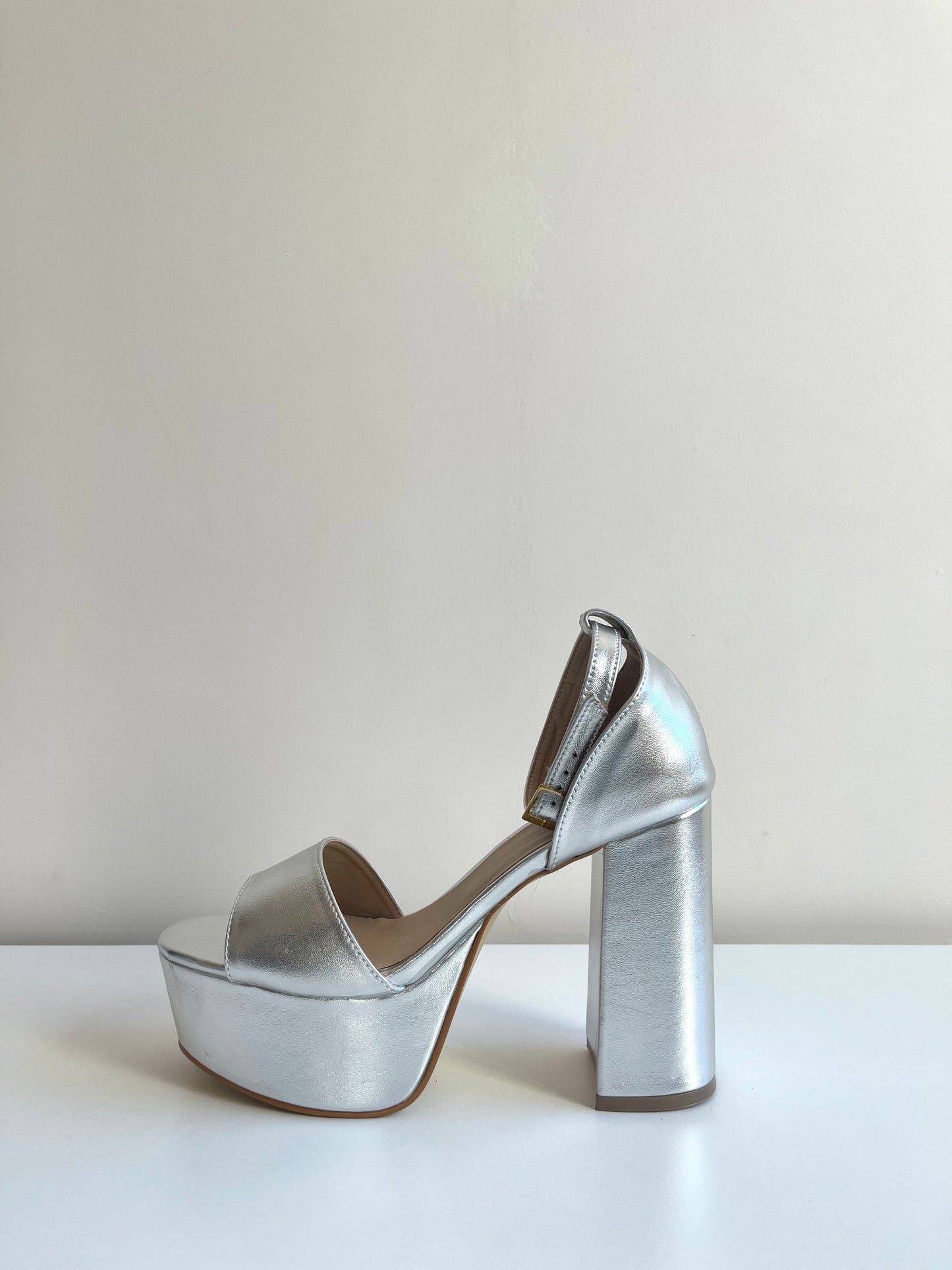 Cloe silver