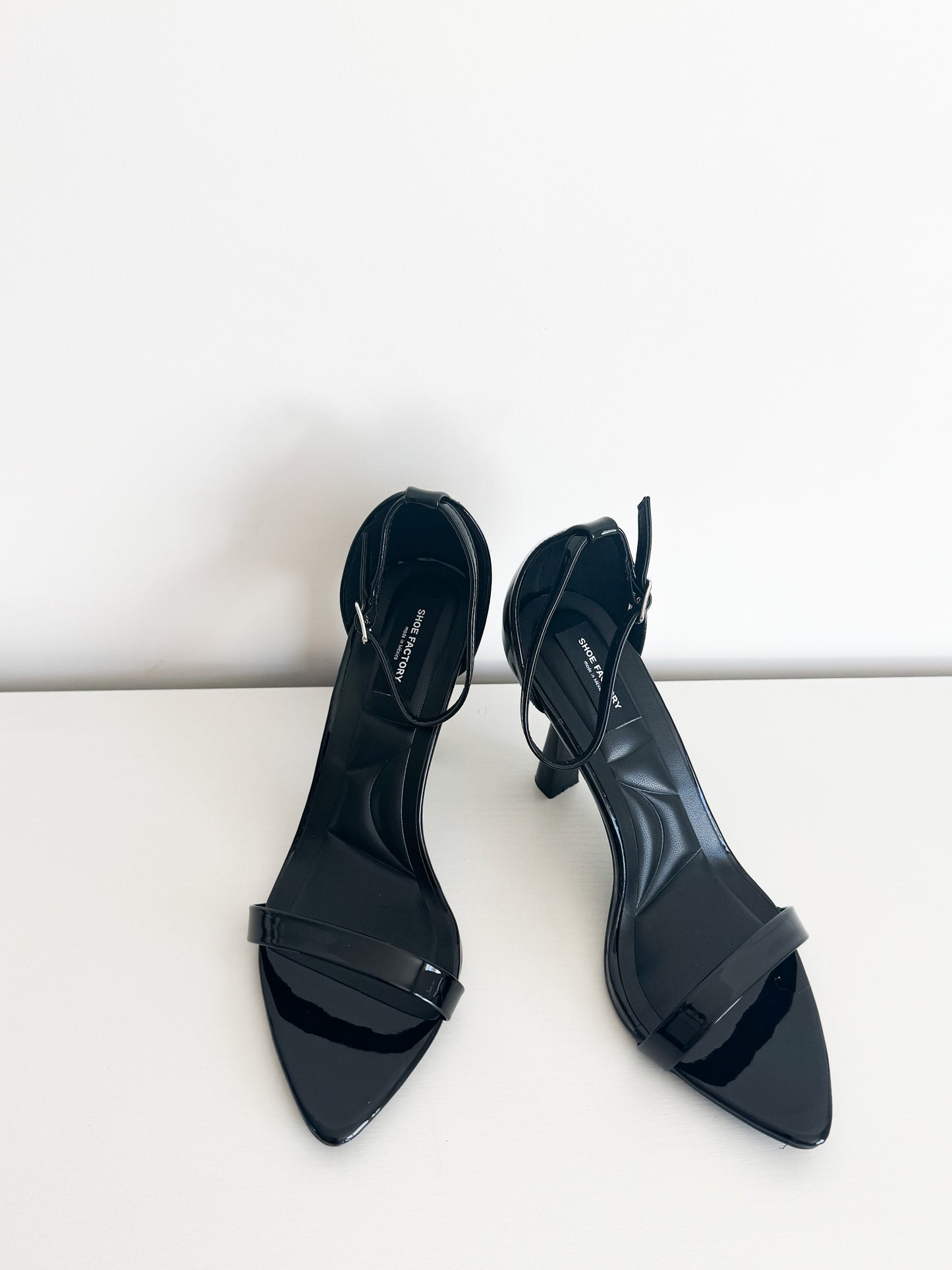 Celeste black