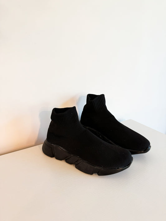 Balenciaga black