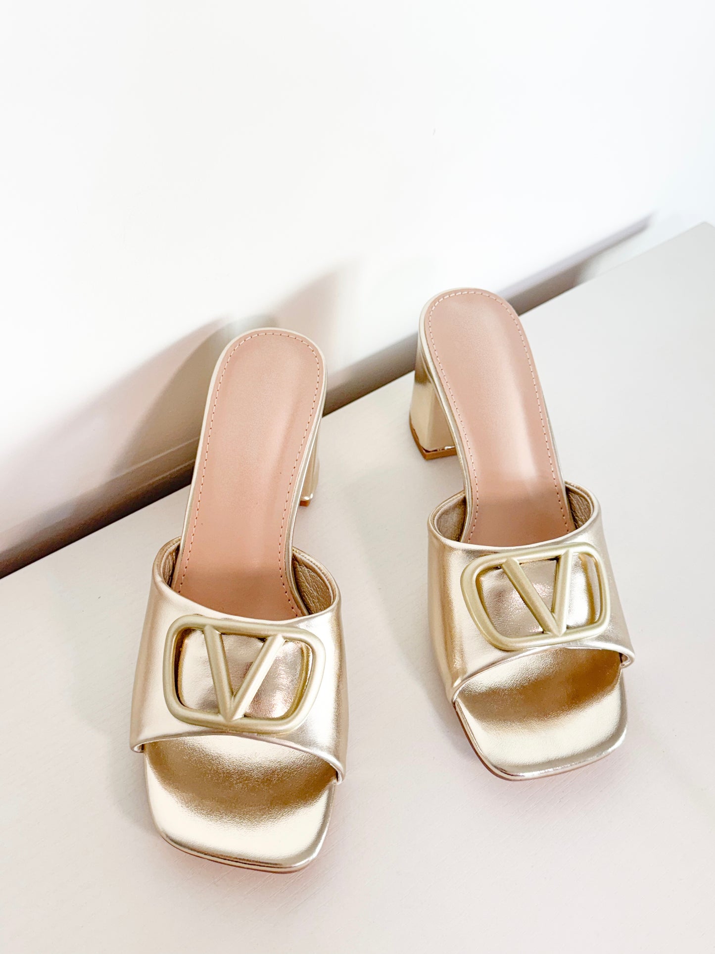 Valentina gold