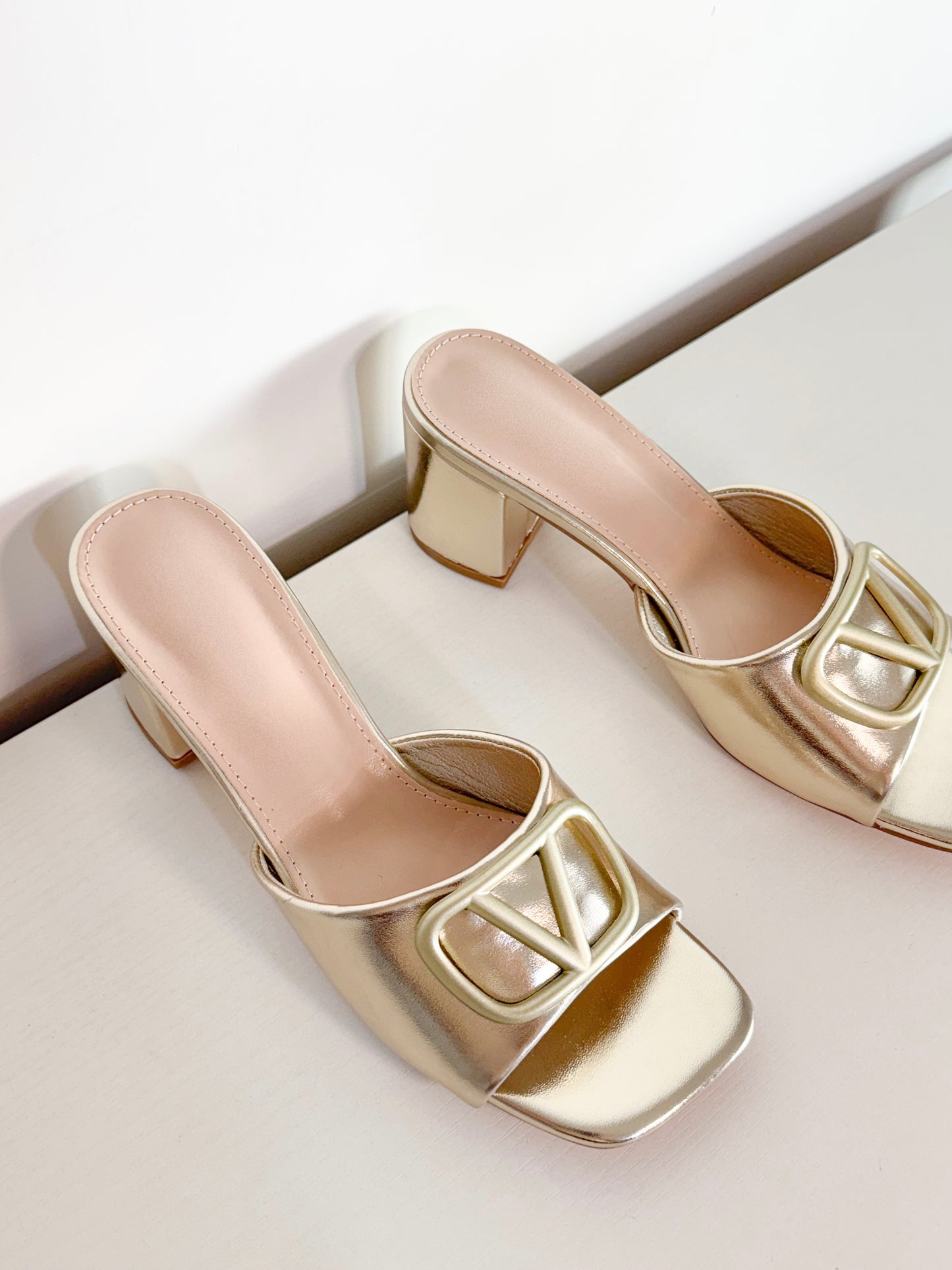 Valentina gold