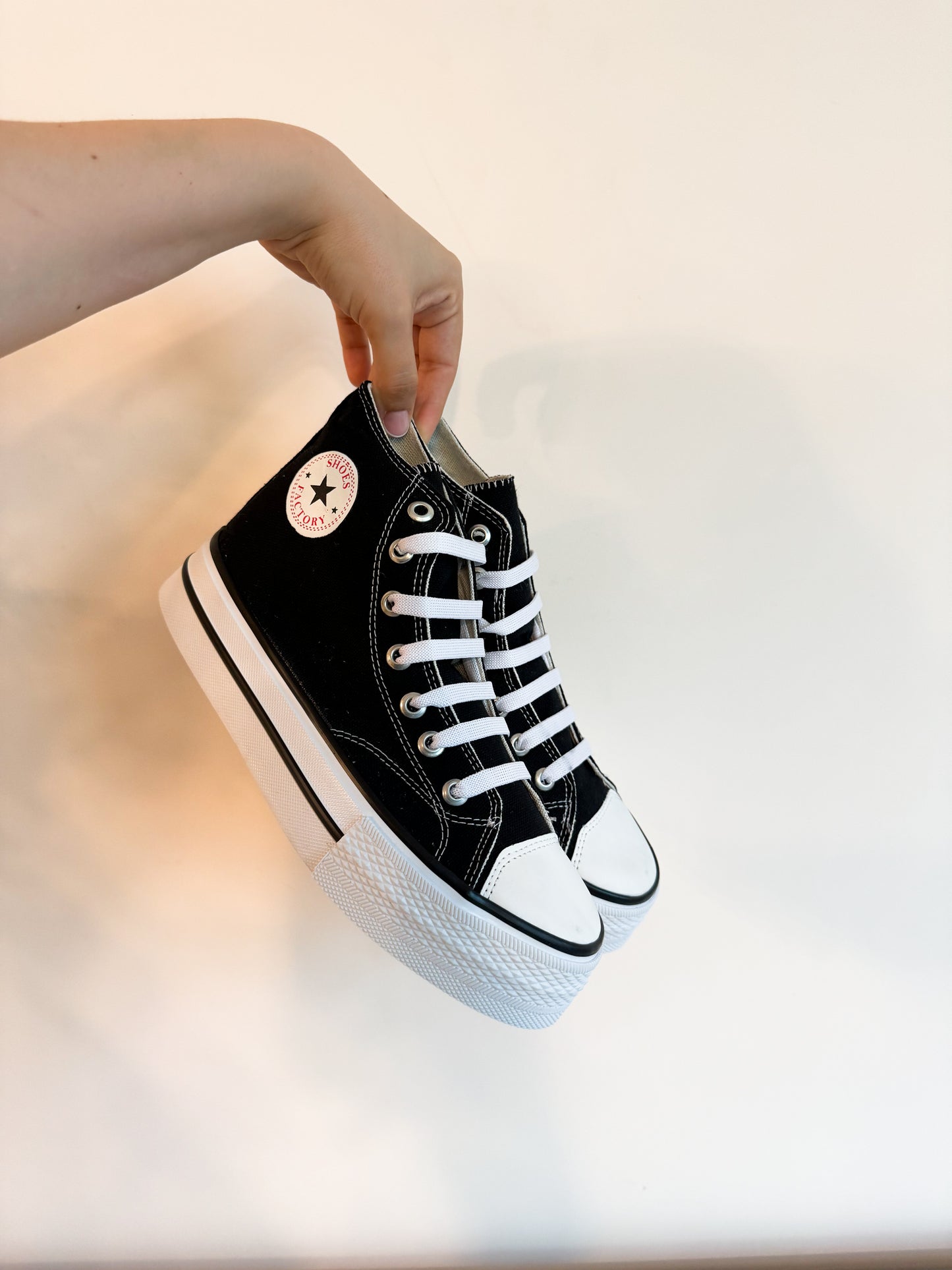 Converse dupe