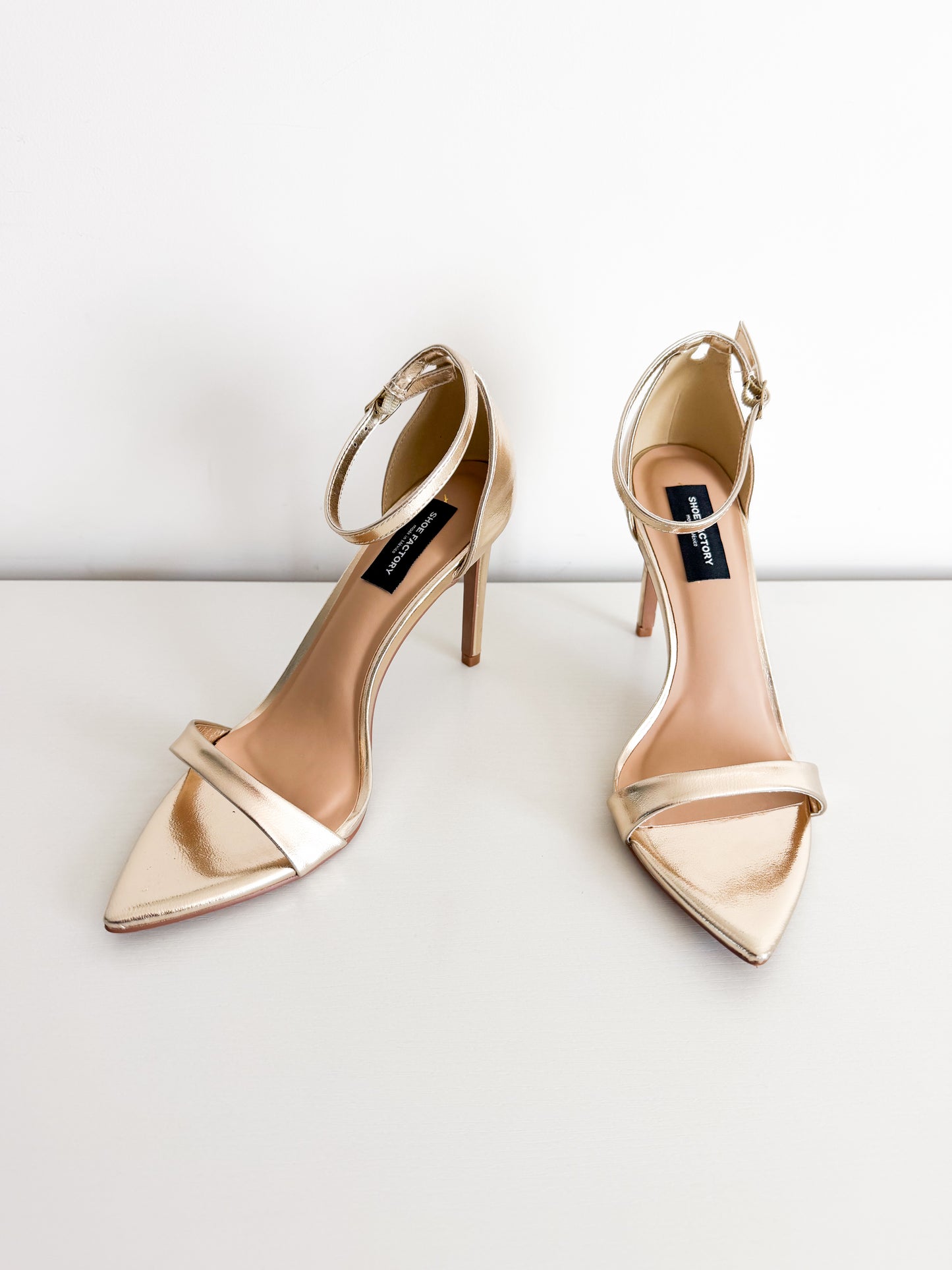Triangle gold