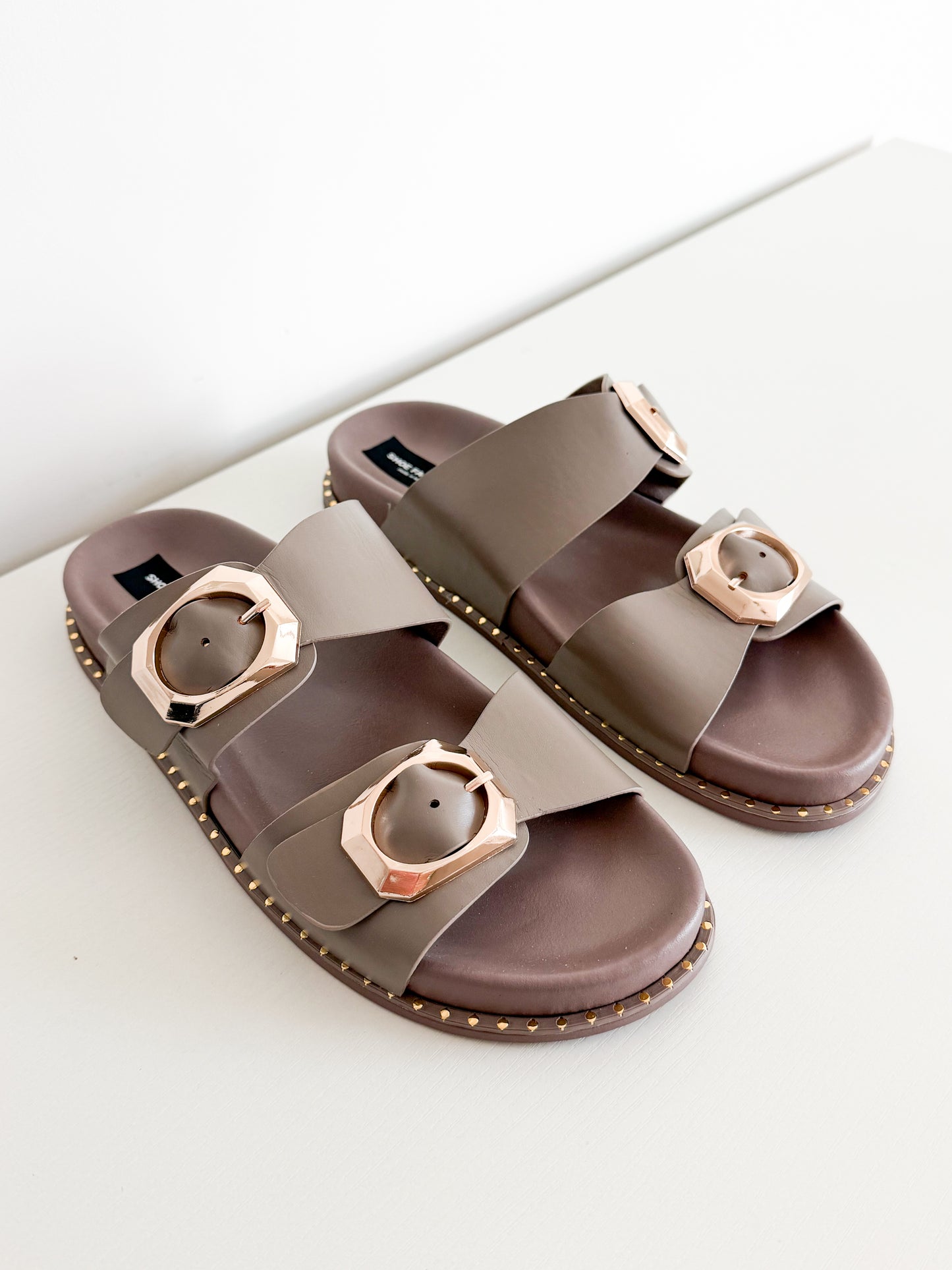 Aperol Taupe