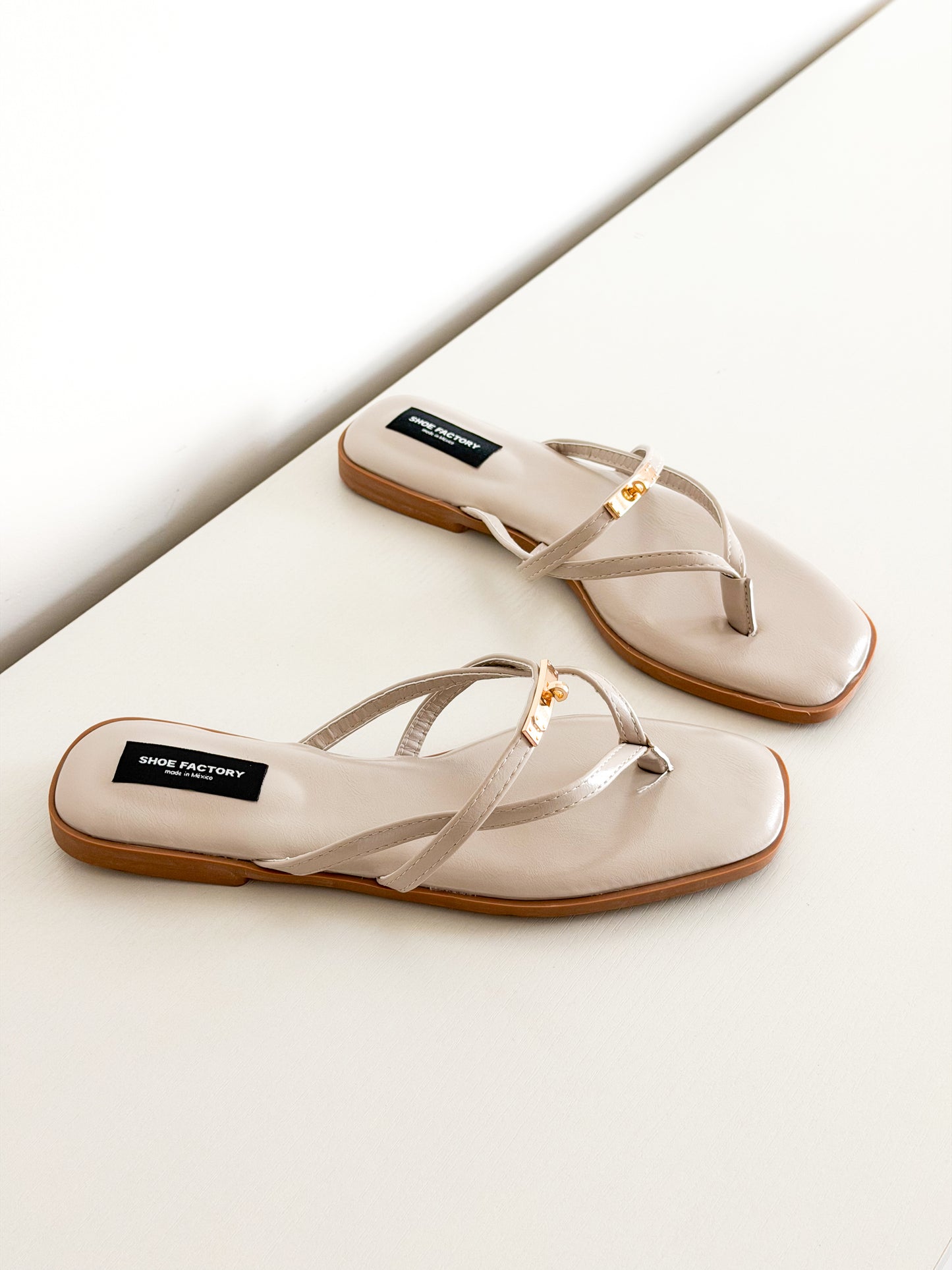 Outlook Taupe