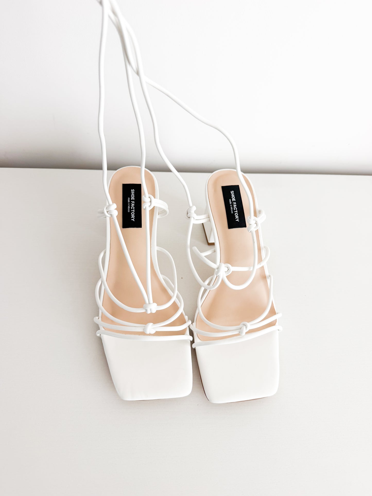 Lasting white
