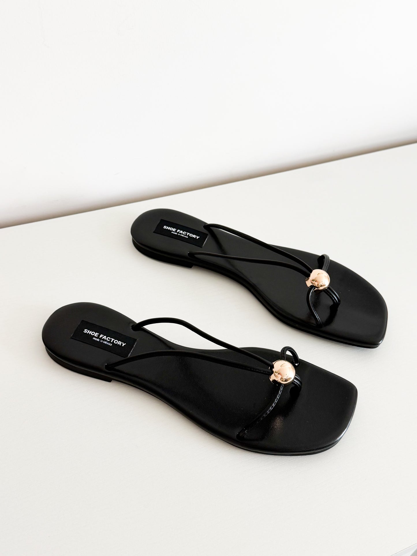 Disa black