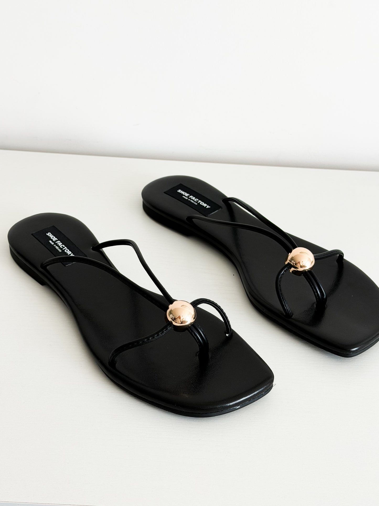 Disa black