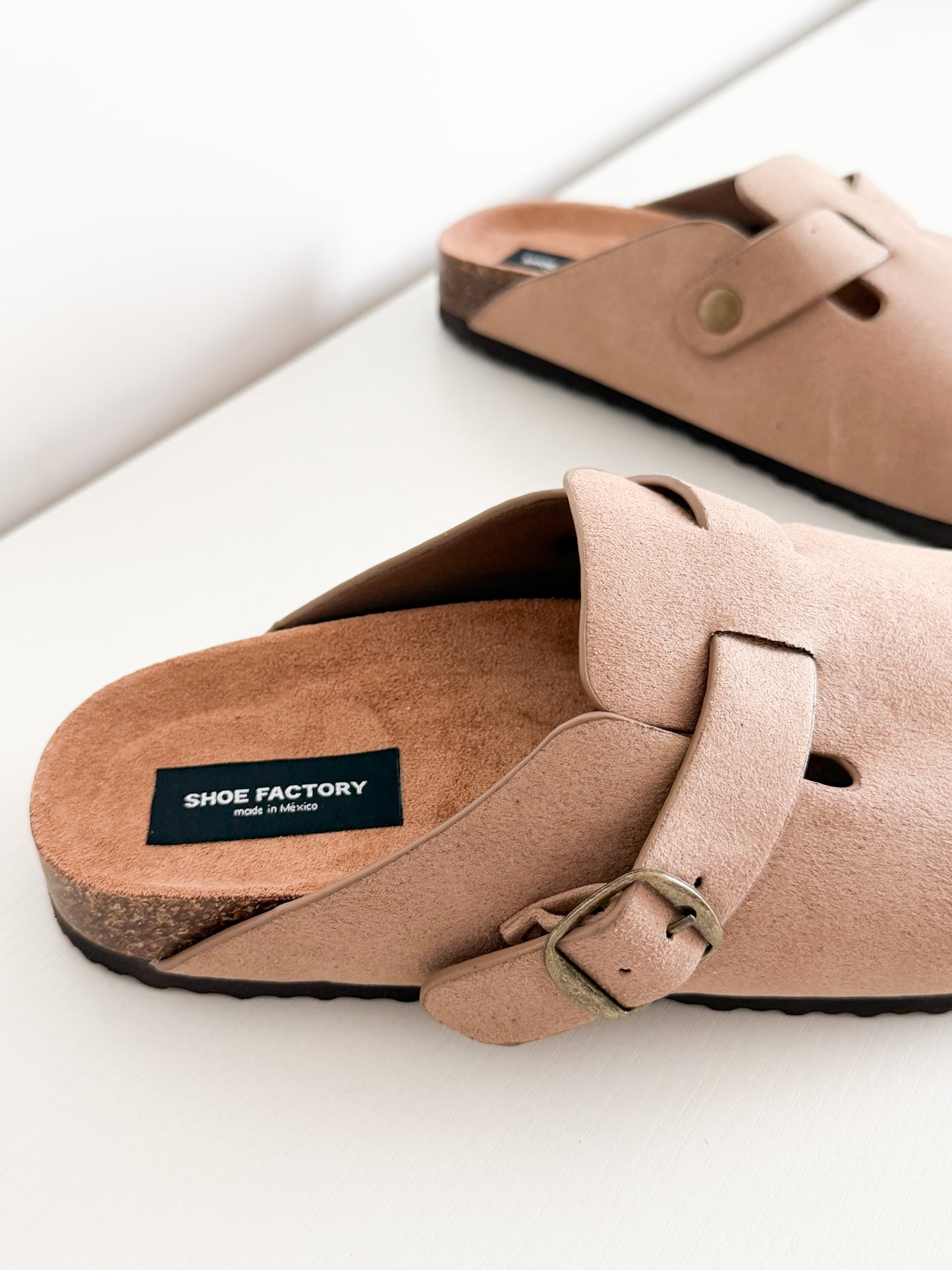 Regis (dupe birkenstock)