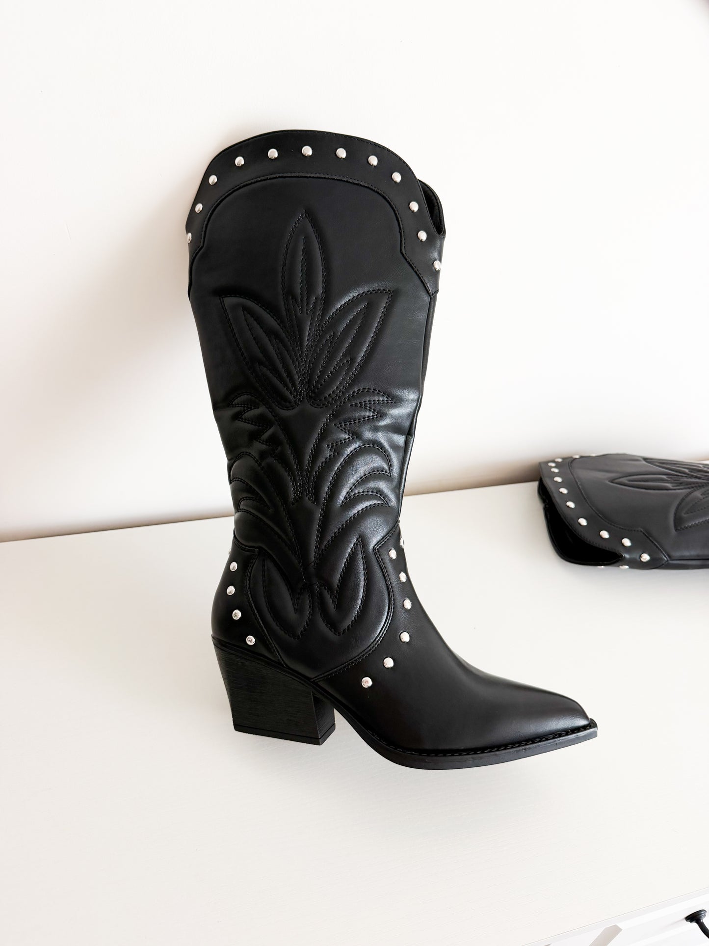 Elk 2 black